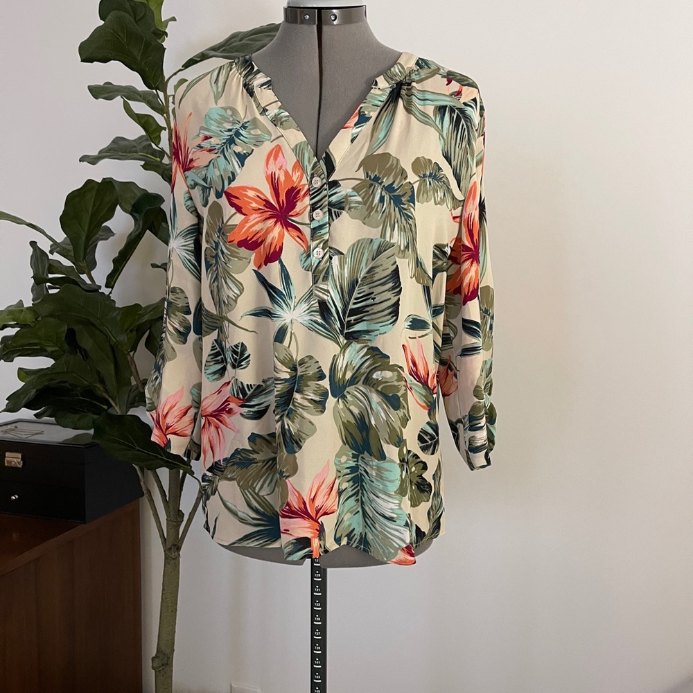 New York & Co Floral Shirt